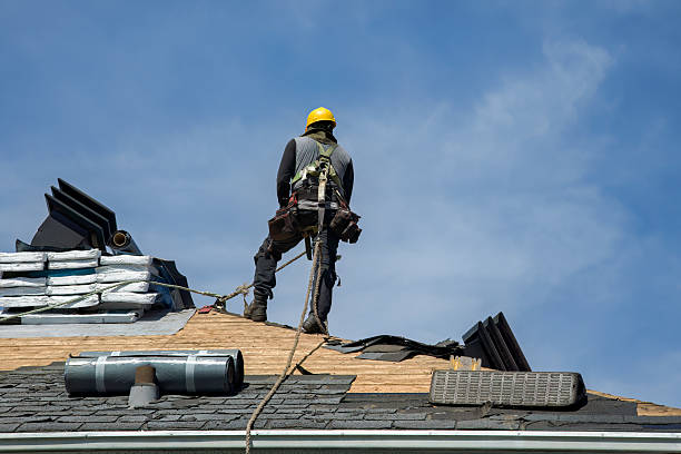 Professional Gutter Installation technician working in Ridgefield Park, NJ